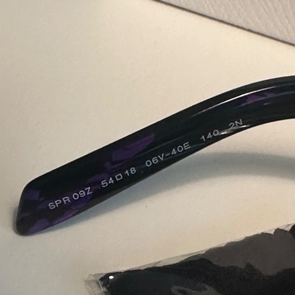 Prada sunglasses - Picture 9 of 9